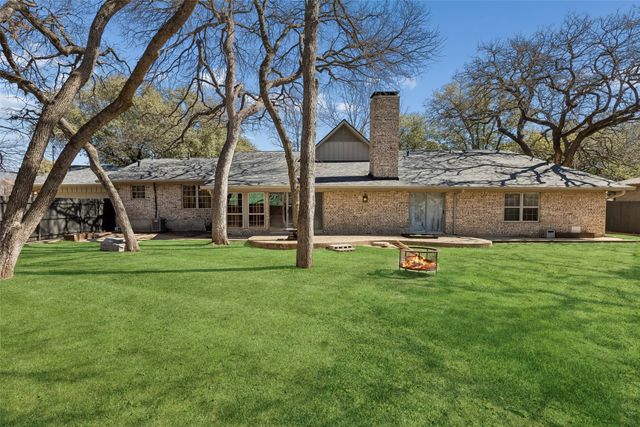 1717 Live Oak Drive, Irving, TX 75061