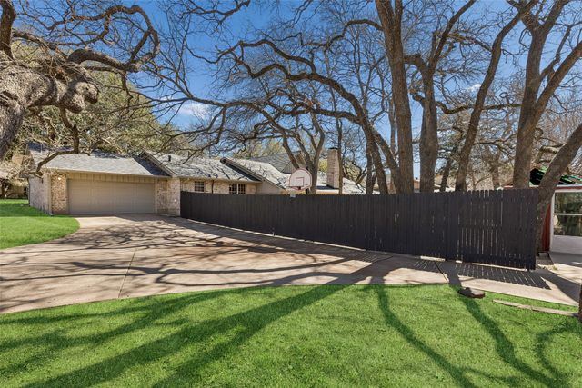 1717 Live Oak Drive, Irving, TX 75061