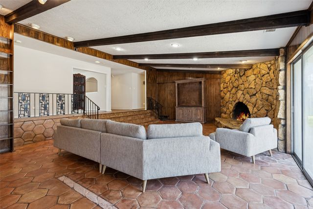 1717 Live Oak Drive, Irving, TX 75061