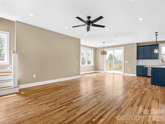 112 Alma Lane, Asheville, NC 28806