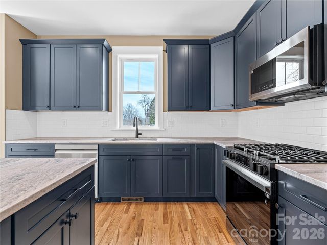 112 Alma Lane, Asheville, NC 28806