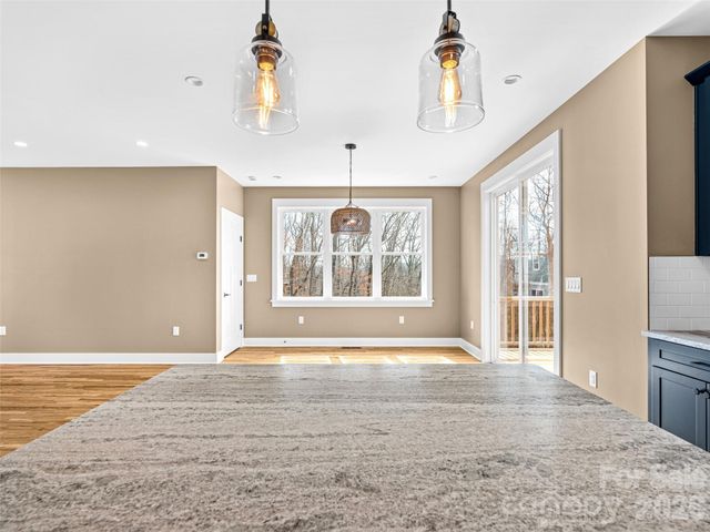 112 Alma Lane, Asheville, NC 28806