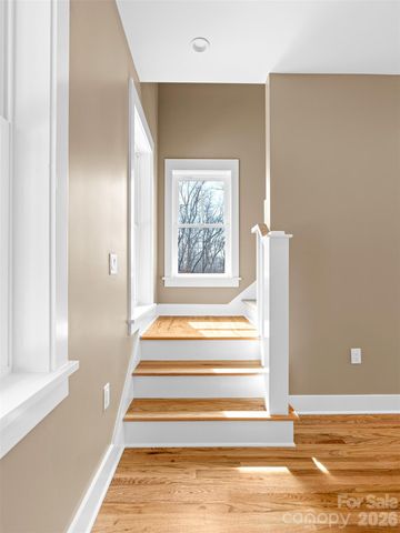 112 Alma Lane, Asheville, NC 28806