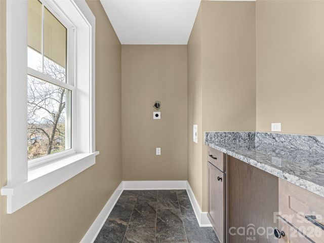 112 Alma Lane, Asheville, NC 28806