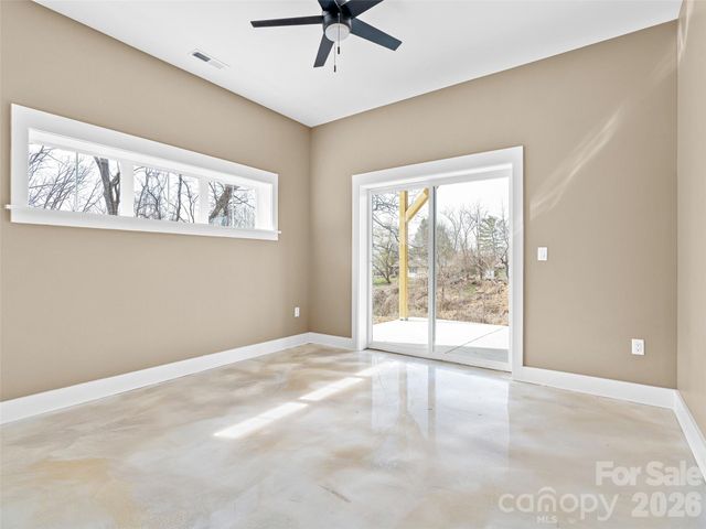 112 Alma Lane, Asheville, NC 28806