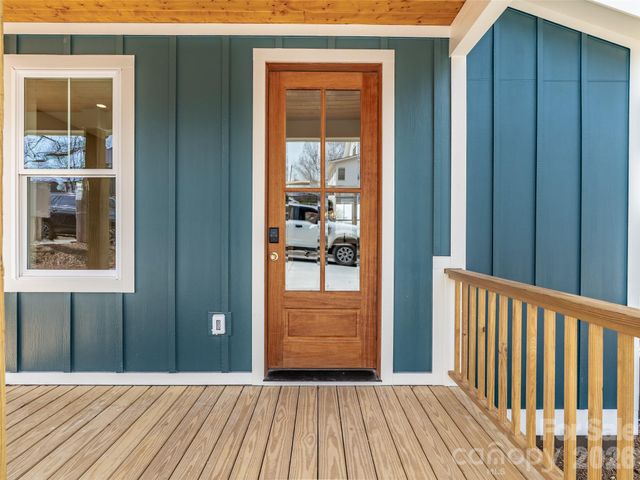 112 Alma Lane, Asheville, NC 28806