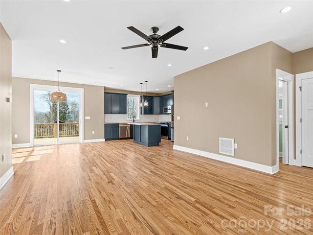 112 Alma Lane, Asheville, NC 28806