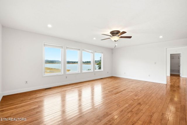 2515 Lakeshore Rd, Bean Station, TN 37708