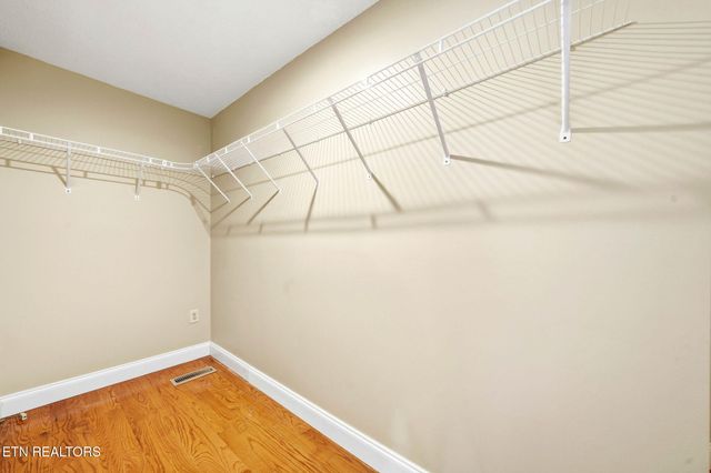 2515 Lakeshore Rd, Bean Station, TN 37708