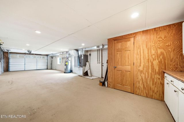 2515 Lakeshore Rd, Bean Station, TN 37708