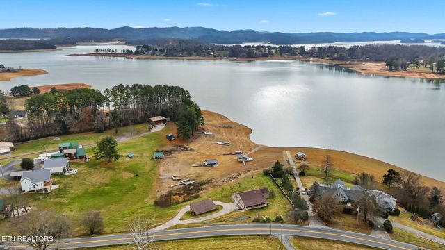 2515 Lakeshore Rd, Bean Station, TN 37708