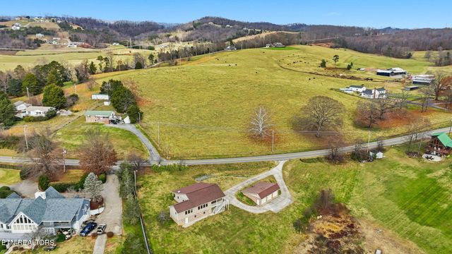 2515 Lakeshore Rd, Bean Station, TN 37708