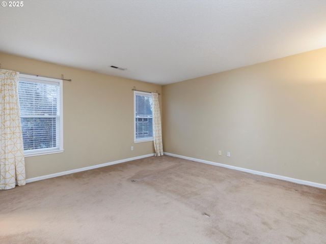 415 Nw KOTRIK Pl, Beaverton, OR 97006