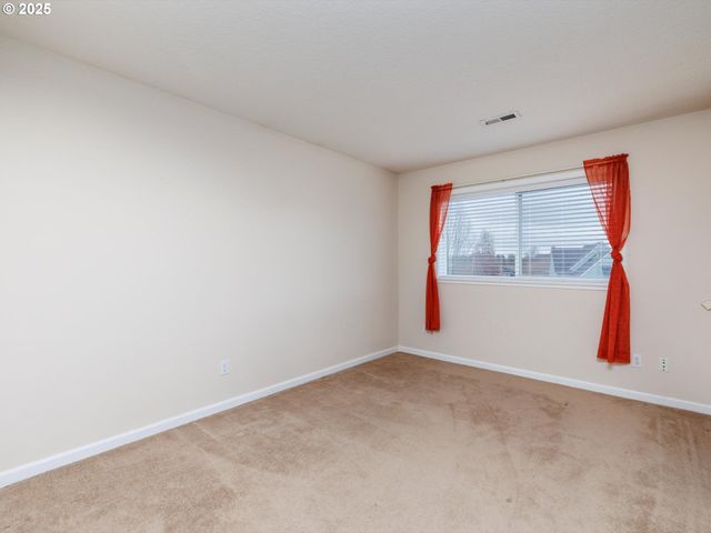 415 Nw KOTRIK Pl, Beaverton, OR 97006