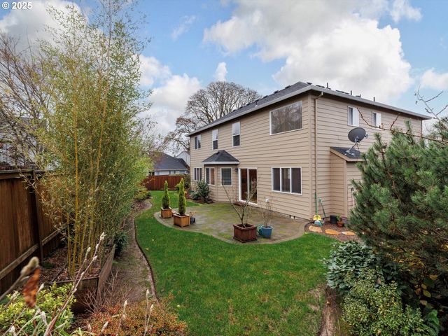 415 Nw KOTRIK Pl, Beaverton, OR 97006