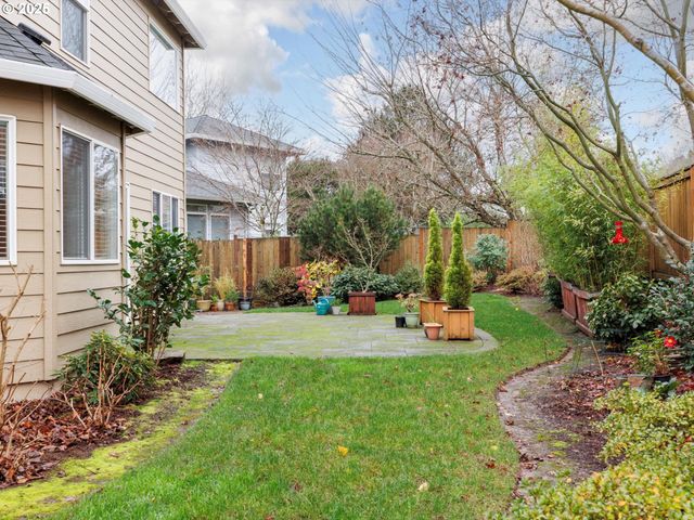 415 Nw KOTRIK Pl, Beaverton, OR 97006