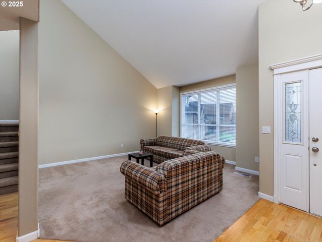 415 Nw KOTRIK Pl, Beaverton, OR 97006