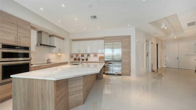 111 S PINEAPPLE AVENUE 1210, Sarasota, FL 34236