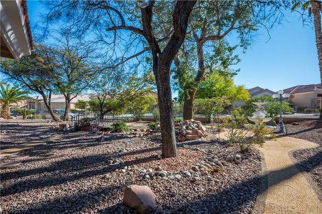 2601 Settlers Bay Lane, Las Vegas, NV 89134