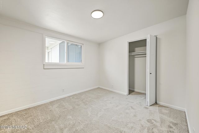 2518 S Del Valle, Tucson, AZ 85711