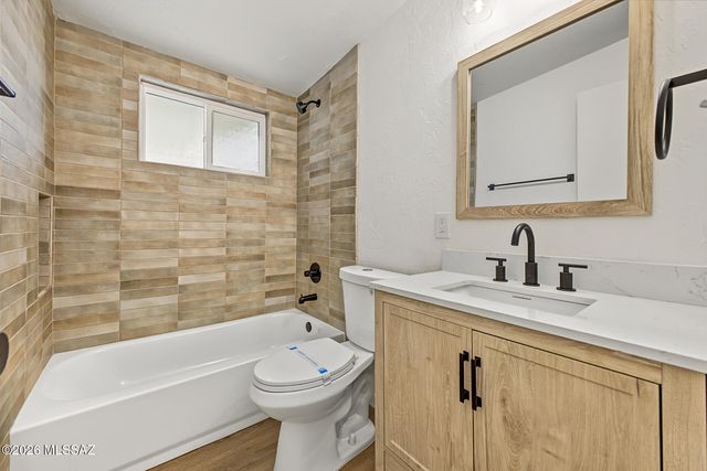 2518 S Del Valle, Tucson, AZ 85711