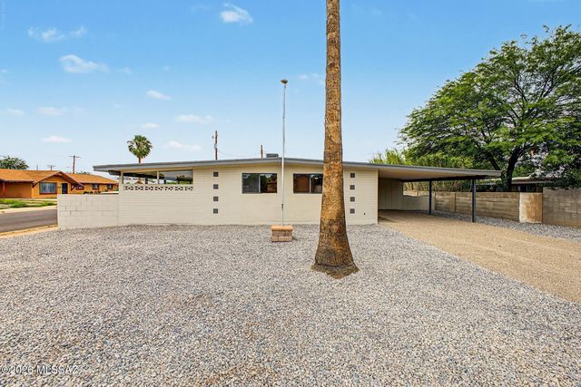 2518 S Del Valle, Tucson, AZ 85711