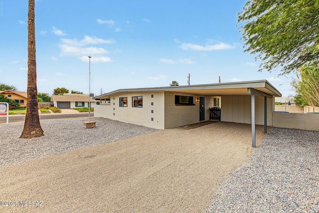 2518 S Del Valle, Tucson, AZ 85711