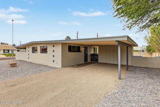 2518 S Del Valle, Tucson, AZ 85711