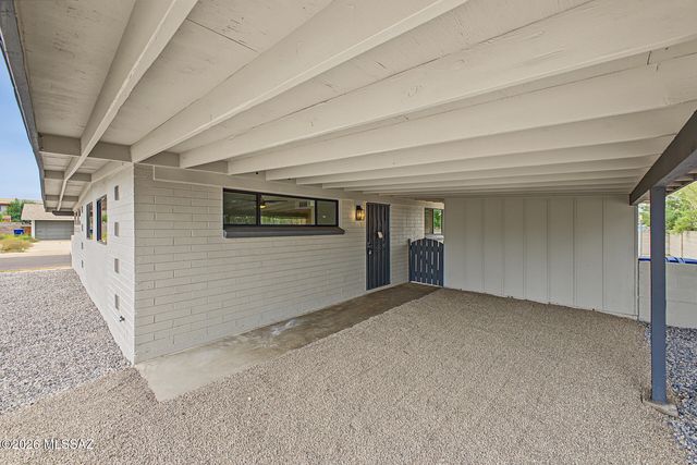 2518 S Del Valle, Tucson, AZ 85711