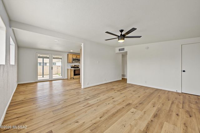 2518 S Del Valle, Tucson, AZ 85711
