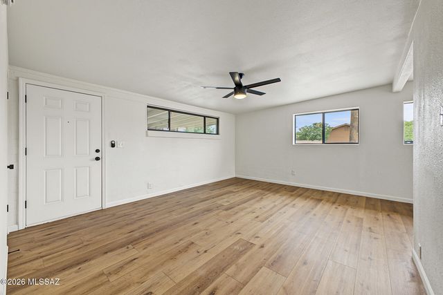 2518 S Del Valle, Tucson, AZ 85711
