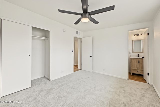 2518 S Del Valle, Tucson, AZ 85711