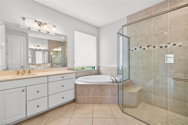 23265 Salinas WAY, Bonita Springs, FL 34135