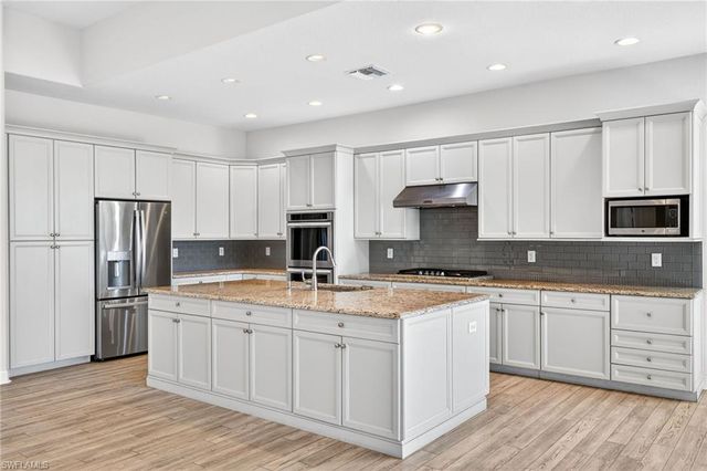 23265 Salinas WAY, Bonita Springs, FL 34135