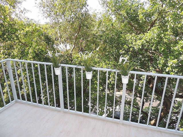 650 NE 64th Street G501, Miami, FL 33138