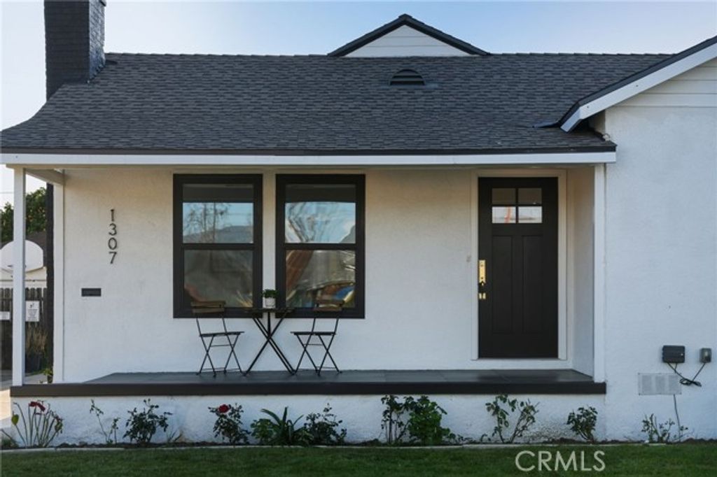 1307 N Avon, Burbank, CA 91505