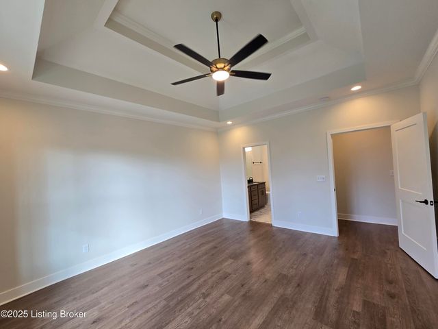 4425 Lochridge Pkwy, Jeffersontown, KY 40299