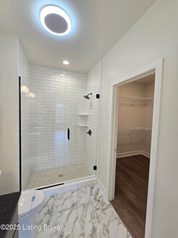 4425 Lochridge Pkwy, Jeffersontown, KY 40299