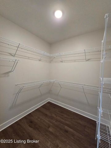 4425 Lochridge Pkwy, Jeffersontown, KY 40299