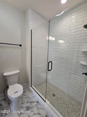 4425 Lochridge Pkwy, Jeffersontown, KY 40299