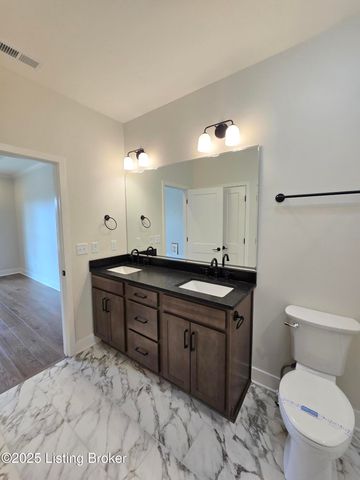 4425 Lochridge Pkwy, Jeffersontown, KY 40299