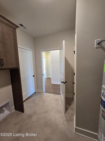 4425 Lochridge Pkwy, Jeffersontown, KY 40299