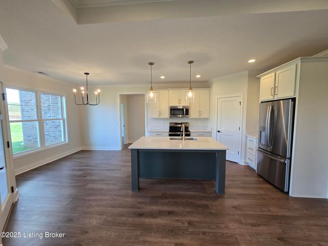 4425 Lochridge Pkwy, Jeffersontown, KY 40299