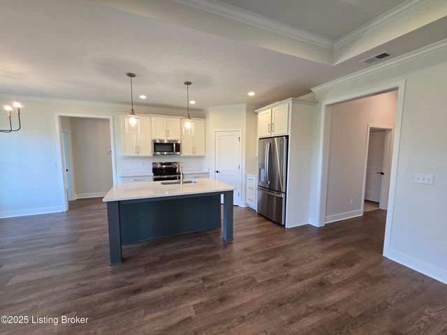 4425 Lochridge Pkwy, Jeffersontown, KY 40299