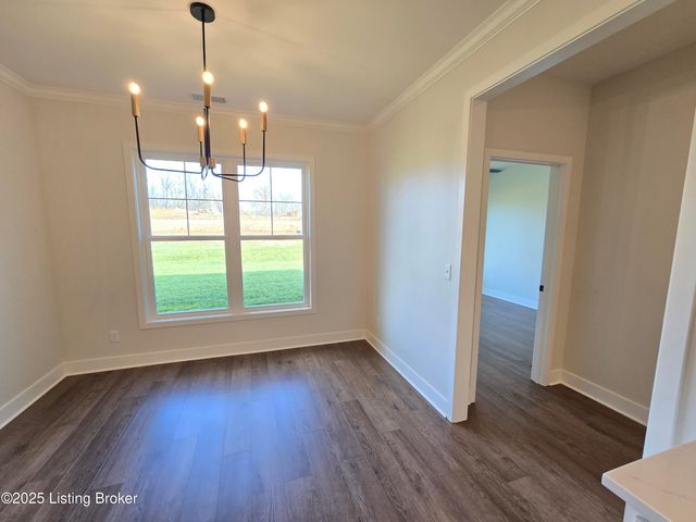 4425 Lochridge Pkwy, Jeffersontown, KY 40299