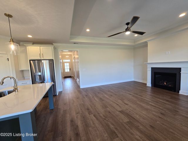 4425 Lochridge Pkwy, Jeffersontown, KY 40299