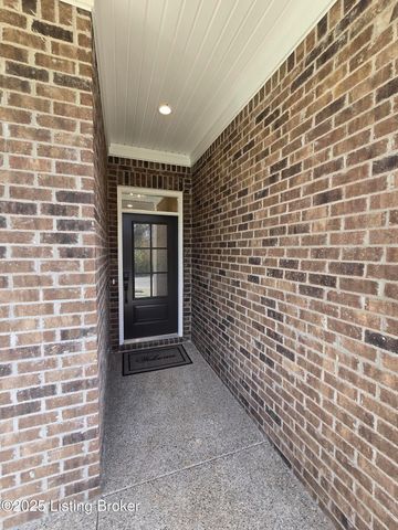 4425 Lochridge Pkwy, Jeffersontown, KY 40299