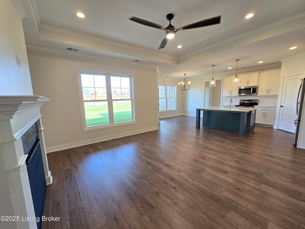 4425 Lochridge Pkwy, Jeffersontown, KY 40299