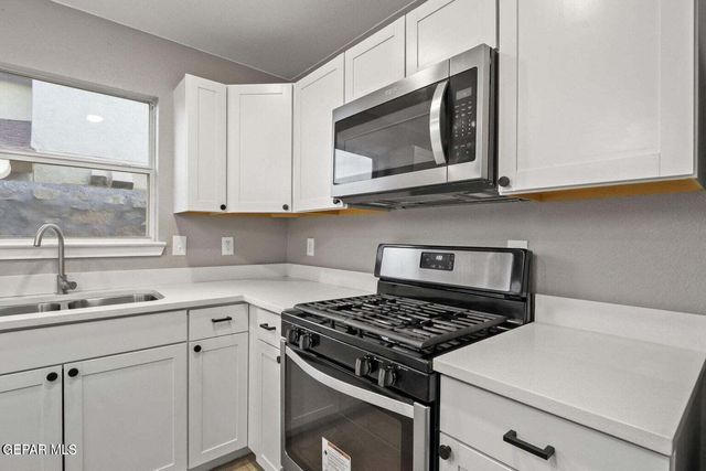 12645 SETTING SUN Drive, El Paso, TX 79938