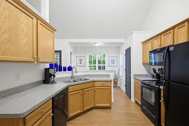 108 Misty Oak Lane, Dallas, GA 30132